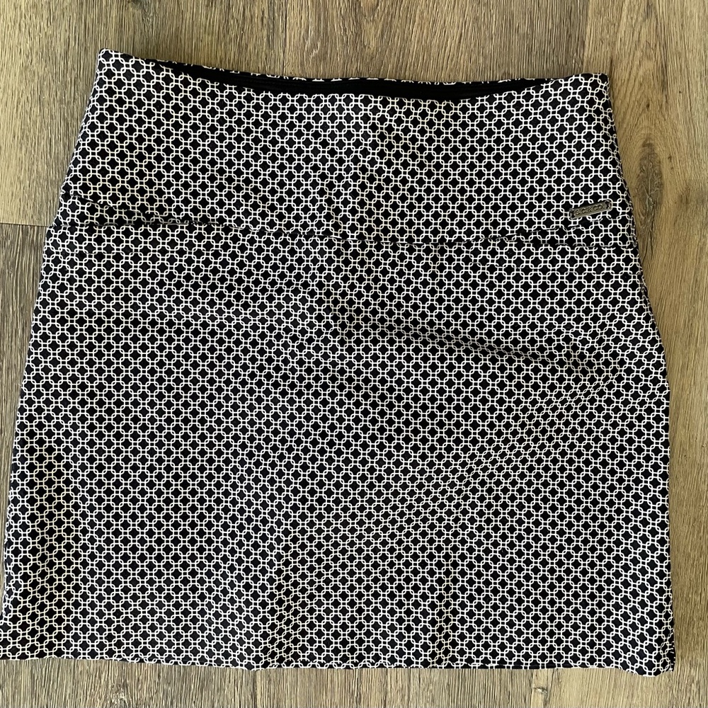 Classic Black & White Patterned Mini Skirt golf